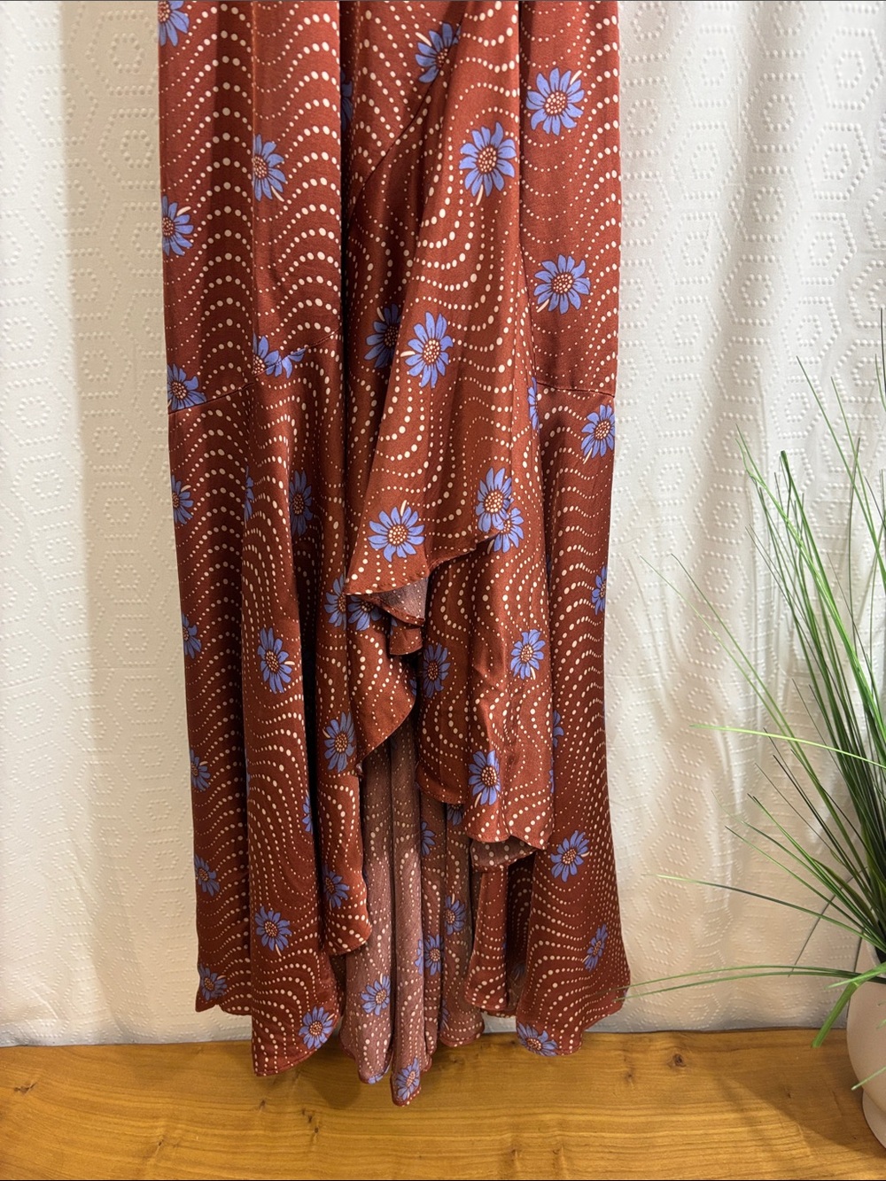 ANTHROPOLOGIE ruffle wrap midi dress brown motif - Picture 4 of 12